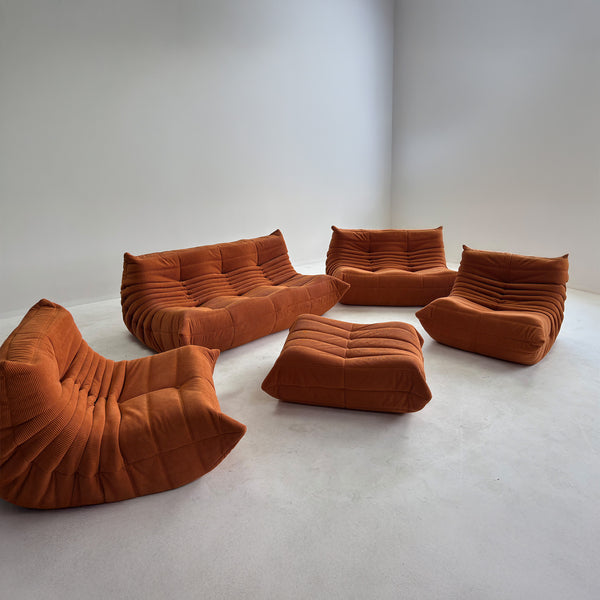 Unieke Luxe Fauteuil in ribfluweel – Sculpturaal comfort op maat
