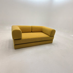 3-zits omvormbare lounge­bank – Afneembare ribfluwelen bekleding – Groot comfort
