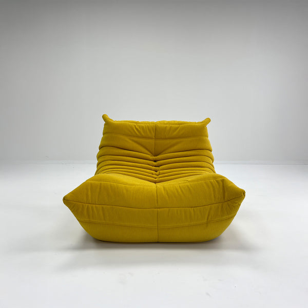 Unieke Luxe Fauteuil in ribfluweel – Sculpturaal comfort op maat
