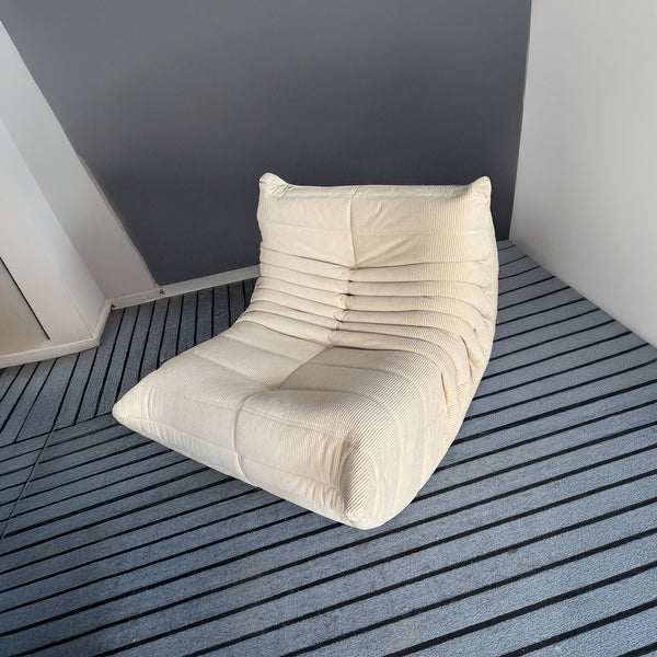 Unieke Luxe Fauteuil in ribfluweel – Sculpturaal comfort op maat
